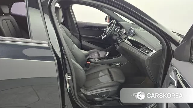 BMW X2 (F39) 2018 Черный из Кореи, фото 2