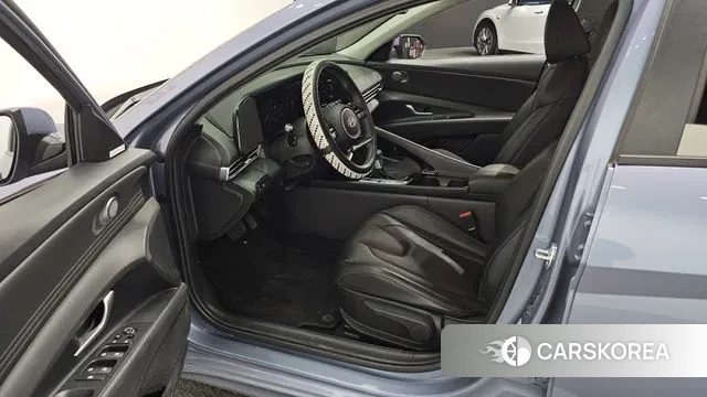 Hyundai The New Avante (CN7) 2025 Светло-серебряный цвет из Кореи, фото 2