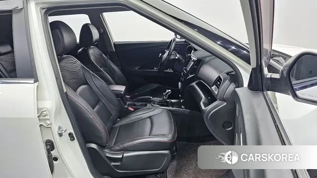 Ssangyong Tivoli Air 2018 Белый из Кореи, фото 2