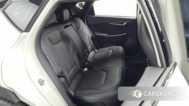 Kia EV6 2023 Жемчужный цвет из Кореи, фото 2