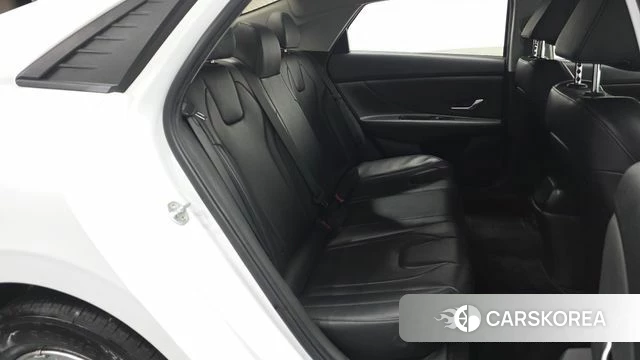 Hyundai Avante (CN7) 2021 Белый из Кореи, фото 2