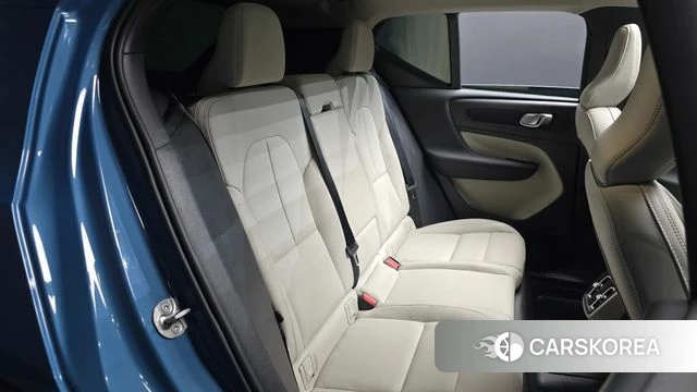 Volvo XC40 2025 Синий из Кореи, фото 2