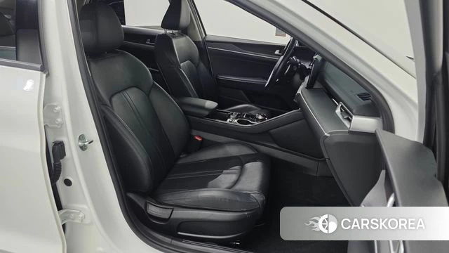 Kia K5 3rd generation 2022 Белый из Кореи, фото 2