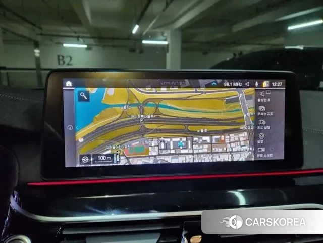 BMW 5 Series (G30) 2022 Черный из Кореи, фото 2