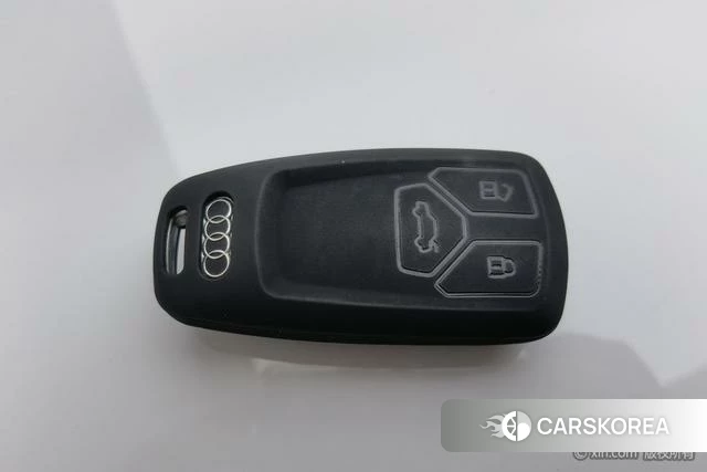 Audi Q2L 2019 Белый из Китая, фото 2