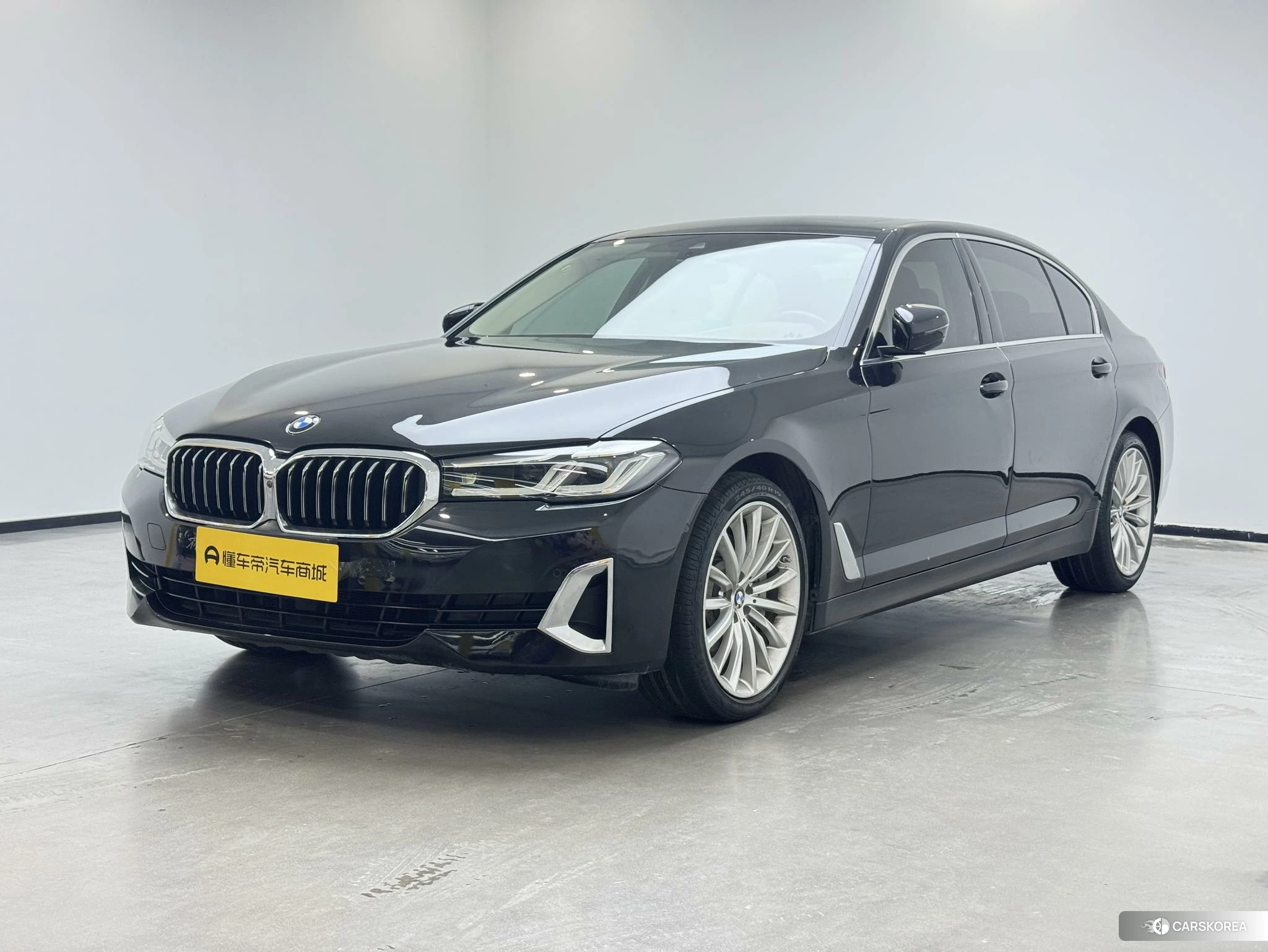 BMW 5 series 2020 Черный из Китая, фото 2