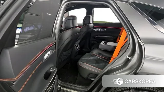 Genesis GV70 2025 Серый из Кореи, фото 2