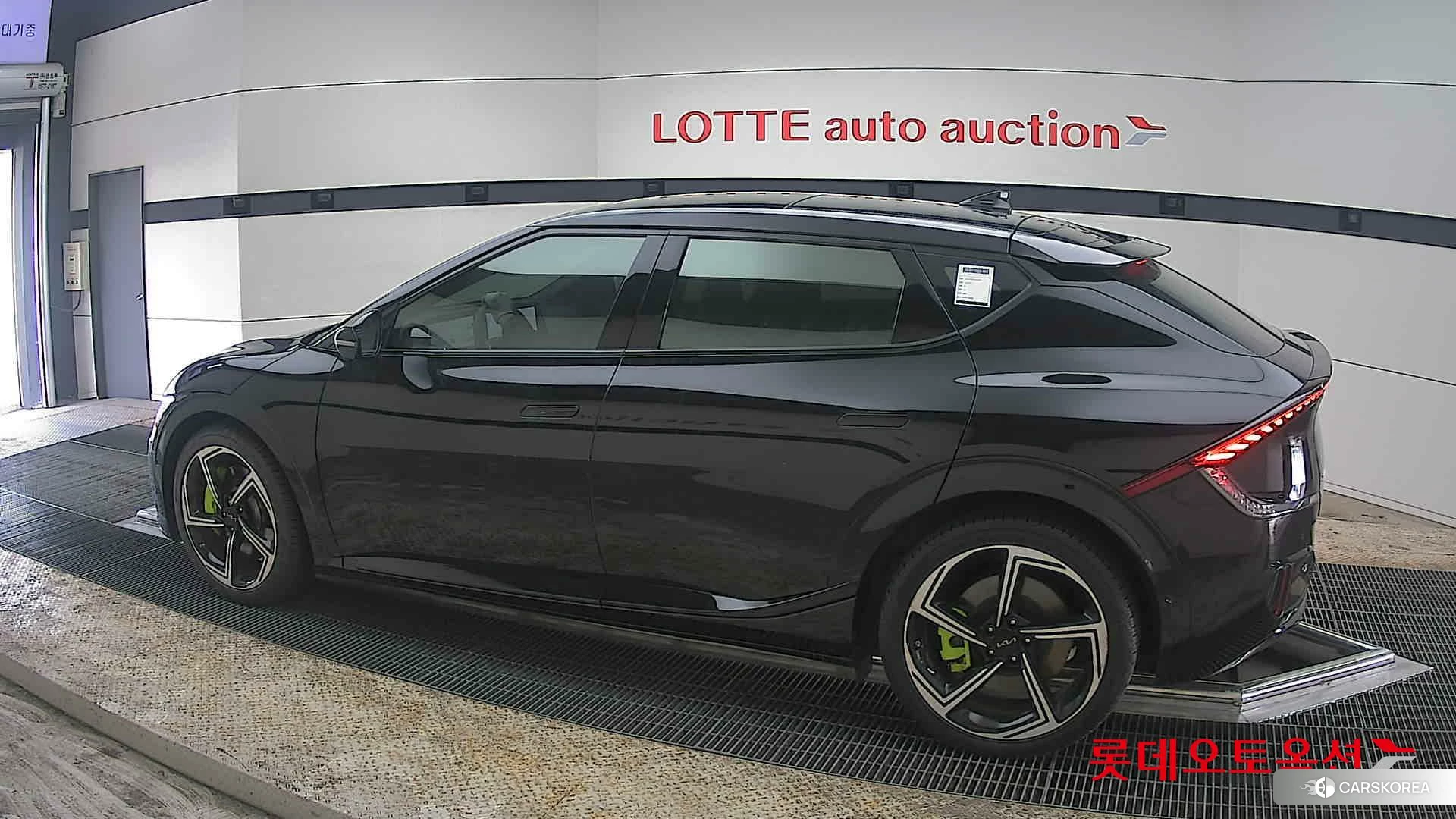 Kia EV6 GT 2023 Черный из Кореи, фото 2