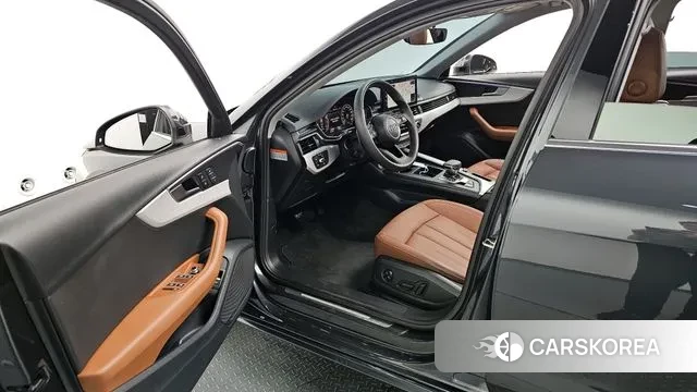 Audi A4 (B9) 2021 Серый из Кореи, фото 2