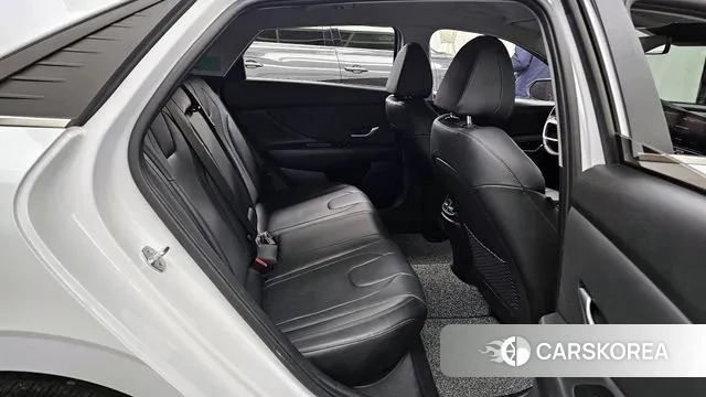 Hyundai Avante (CN7) 2022 Белый из Кореи, фото 2