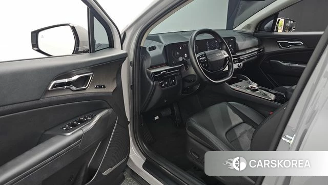 Kia The New Sportage 5th Generation 2025 Серебристо-серый из Кореи, фото 2