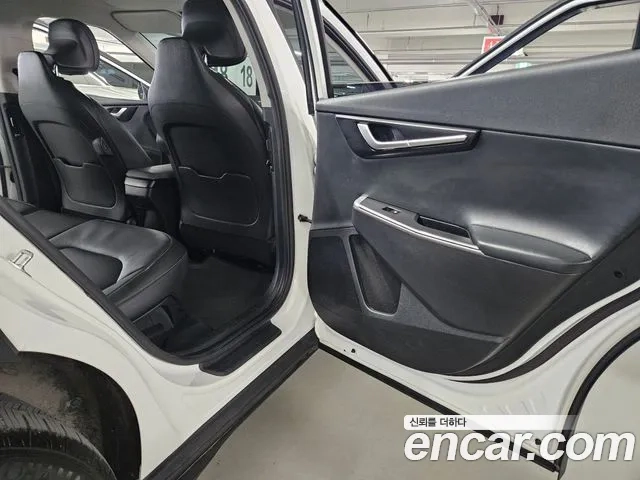 Kia EV6 2022 Жемчужный цвет из Кореи, фото 2