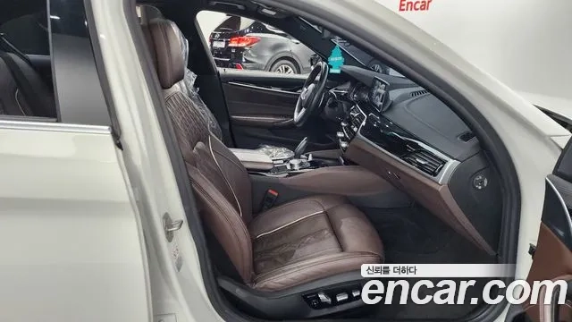 BMW 5 Series (G30) id 2892159 из Кореи 2