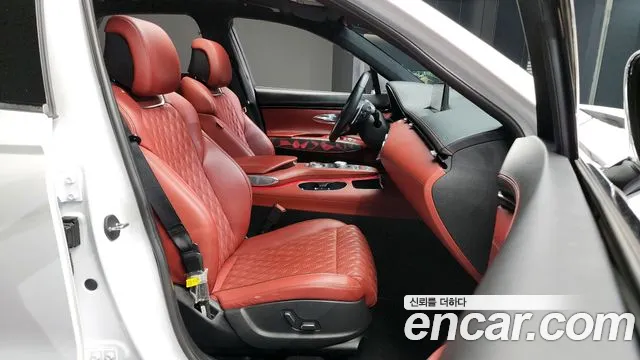 Genesis GV70 2021 Белый из Кореи, фото 2