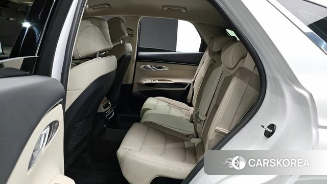 Genesis GV70 2022 Белый из Кореи, фото 2