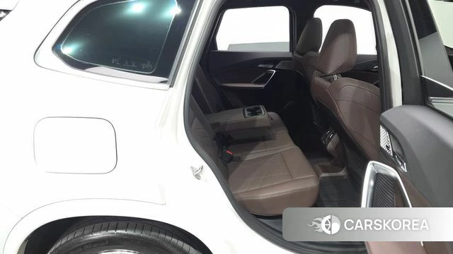 BMW X1 (U11) 2023 Белый из Кореи, фото 2