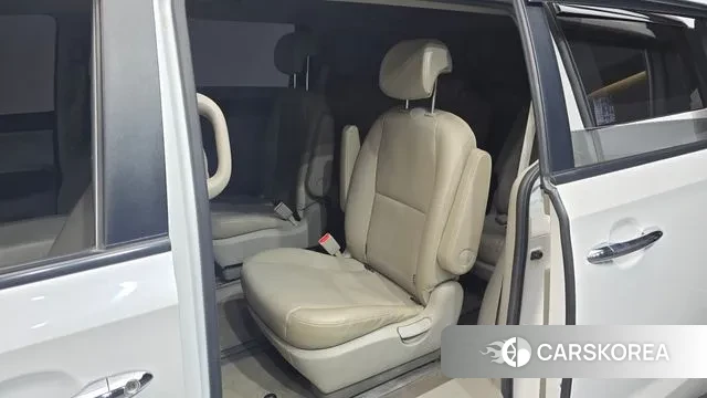 Kia The New Carnival 2019 Белый из Кореи, фото 2