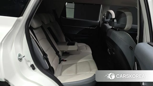 Ssangyong Torres EVX 2023 Белый из Кореи, фото 2