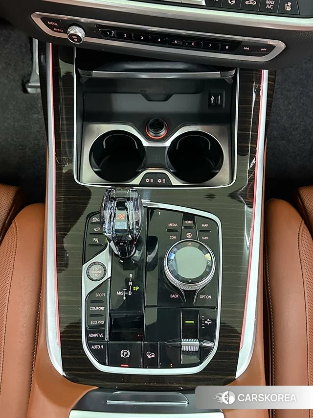 BMW X7 2022 Черный из Китая, фото 2
