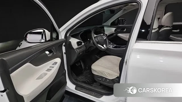 Hyundai The New Santa Fe 2021 Белый из Кореи, фото 2