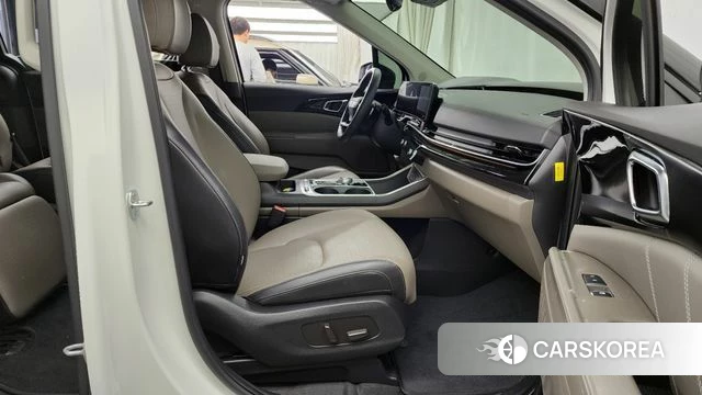 Kia The New Carnival 4th Generation 2025 Белый из Кореи, фото 2