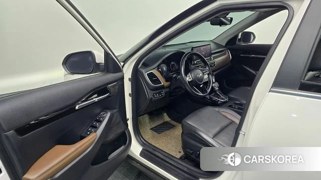 Kia Seltos 2020 Белый из Кореи, фото 2
