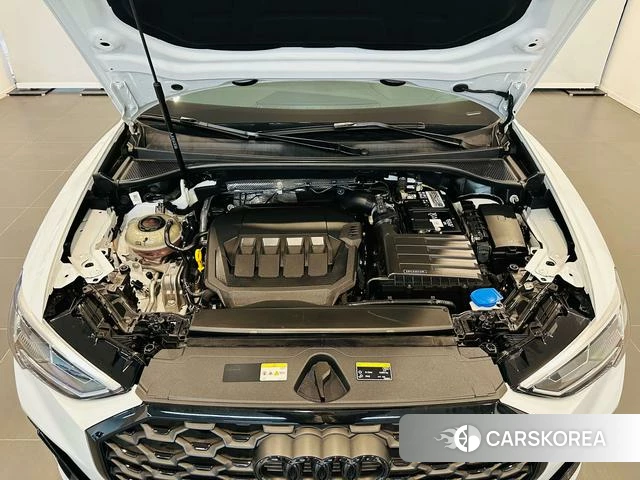 Audi Q3 Sportback 2023 Белый из Китая, фото 2