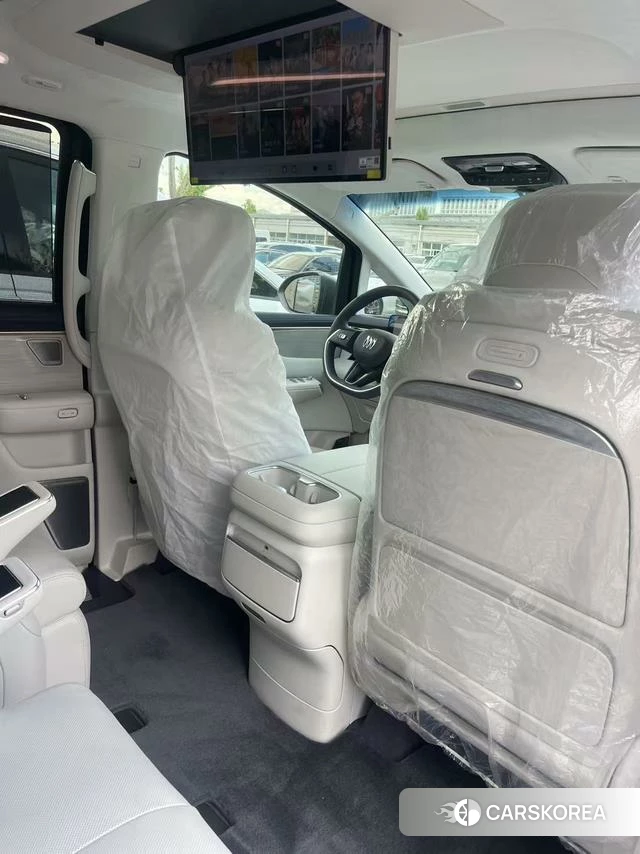 Buick Zhijing Family Pure Electric 2026 Серебристо-серый из Китая, фото 2