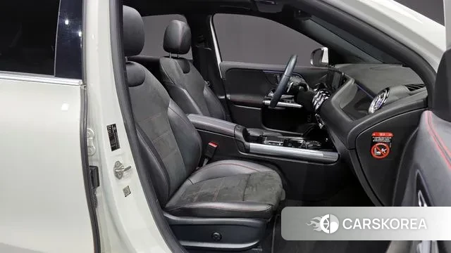 Mercedes-Benz GLA - Class H247 2020 Белый из Кореи, фото 2