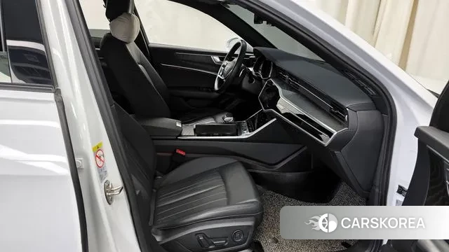 Audi A6 (C8) 2021 Белый из Кореи, фото 2