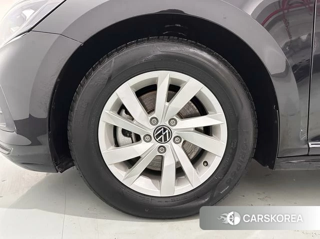 Volkswagen Passat 2025 Черный из Китая, фото 2