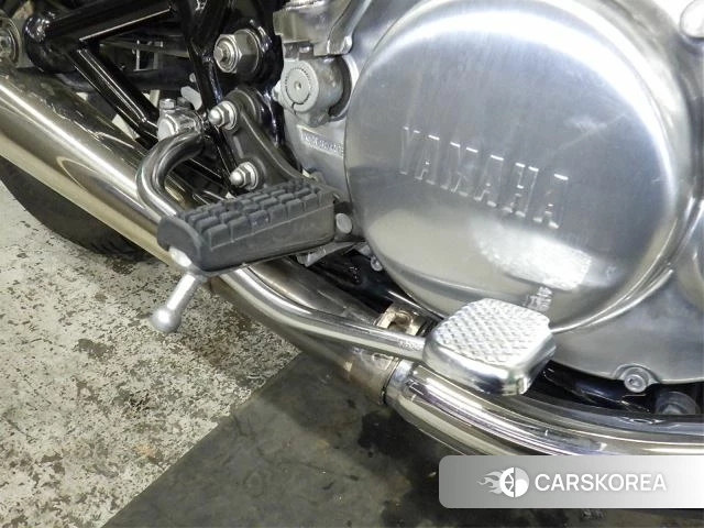 Проданный Yamaha SR400 id 4182956 из Японии