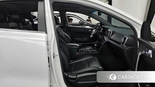 Kia Sportage 4th Generation 2018 Белый из Кореи, фото 2