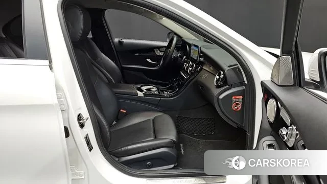 Mercedes-Benz C-Class W205 2019 Белый из Кореи, фото 2