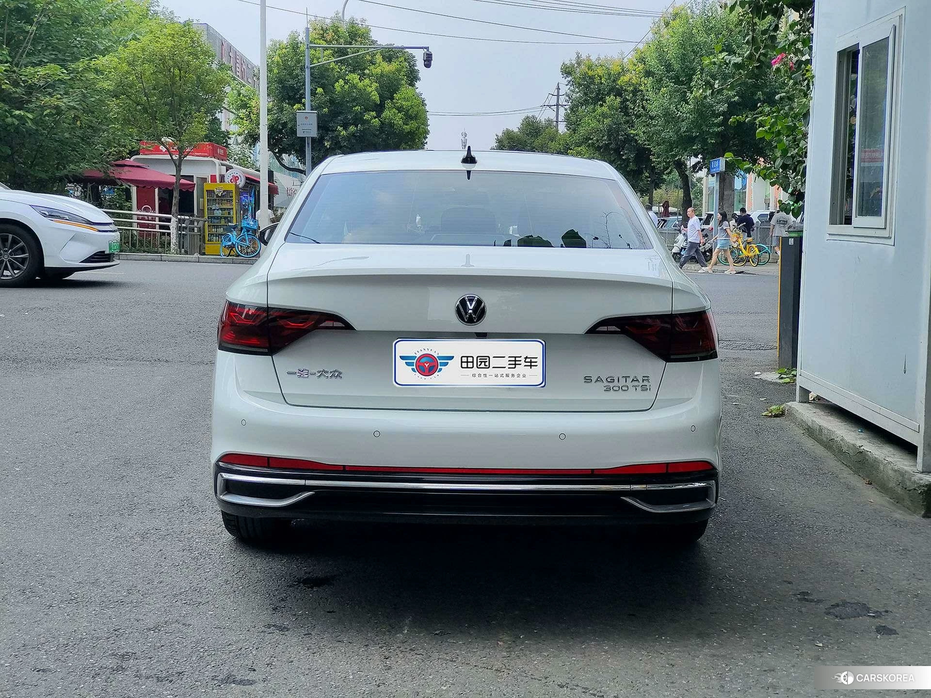 Volkswagen Sagitar 2022 Белый из Китая, фото 2