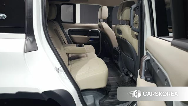 Land Rover Defender (L663) 2020 Белый из Кореи, фото 2