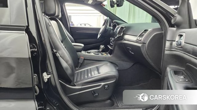 Jeep Grand Cherokee 2020 Черный из Кореи, фото 2