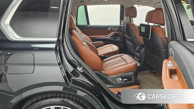 BMW X7 (G07) 2021 Черный из Кореи, фото 2