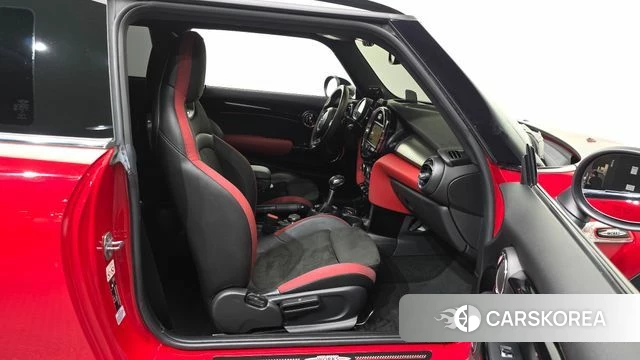 Mini Cooper S 2019 Красный из Кореи, фото 2