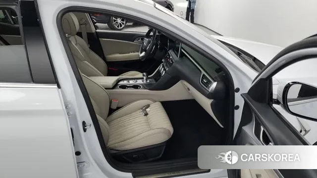 Genesis G70 2019 Белый из Кореи, фото 2