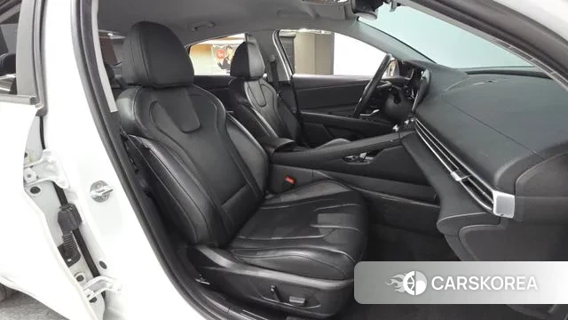 Hyundai Avante (CN7) 2022 Белый из Кореи, фото 2