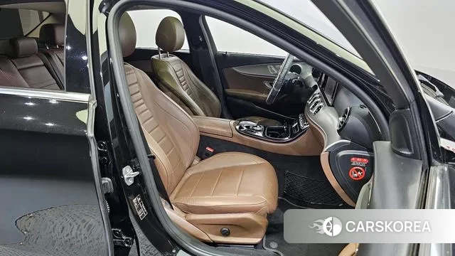 Mercedes-Benz E-Class W213 id 2903096 из Кореи 2