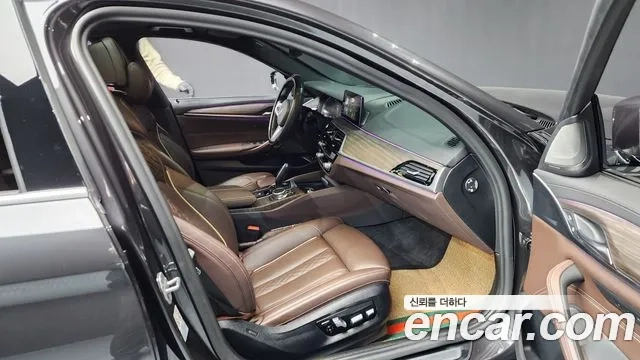 BMW 5 Series (G30) 2020 Серый из Кореи, фото 2