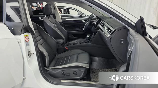 Volkswagen Arteon 2022 Белый из Кореи, фото 2