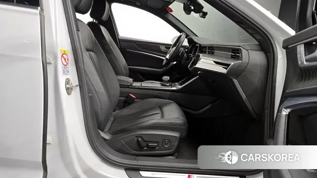 Audi A6 (C8) 2023 Белый из Кореи, фото 2