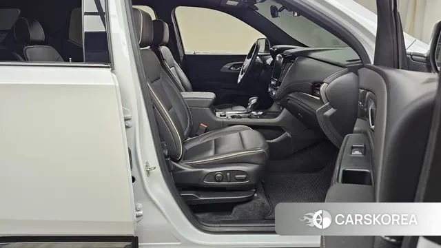 Chevrolet (GM Daewoo) Traverse 2023 Белый из Кореи, фото 2