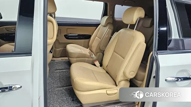 Kia The New Carnival 2018 Белый из Кореи, фото 2