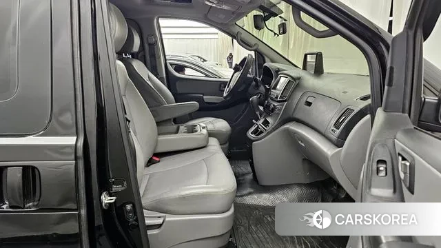 Hyundai The New Grand Starex 2020 Черный из Кореи, фото 2