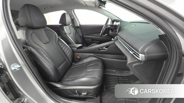 Hyundai The New Avante (CN7) 2023 Серый из Кореи, фото 2