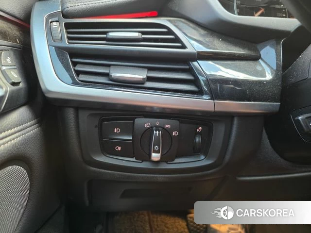 BMW X6 (F16) 2018 Черный из Кореи, фото 2